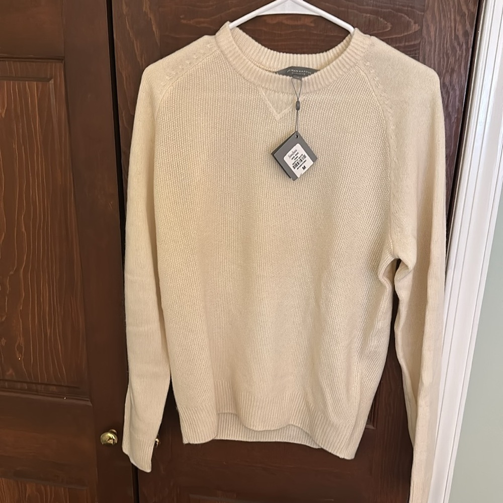 Men’s Size Medium White Cashmere Sweater NWT - Picture 4 of 6